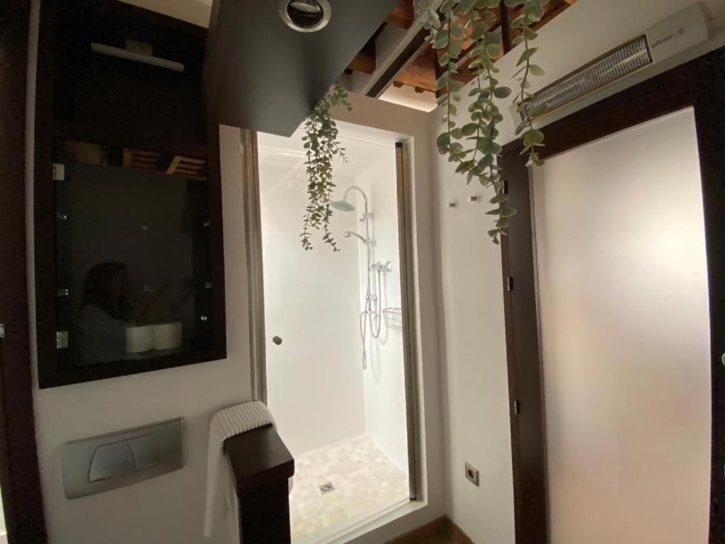 Hostfy Centro Puerta Osario Daire Sevilla Dış mekan fotoğraf